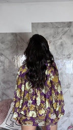 Abito Corto in Chiffon Floreale Viola e Crema con Maniche Blusanti