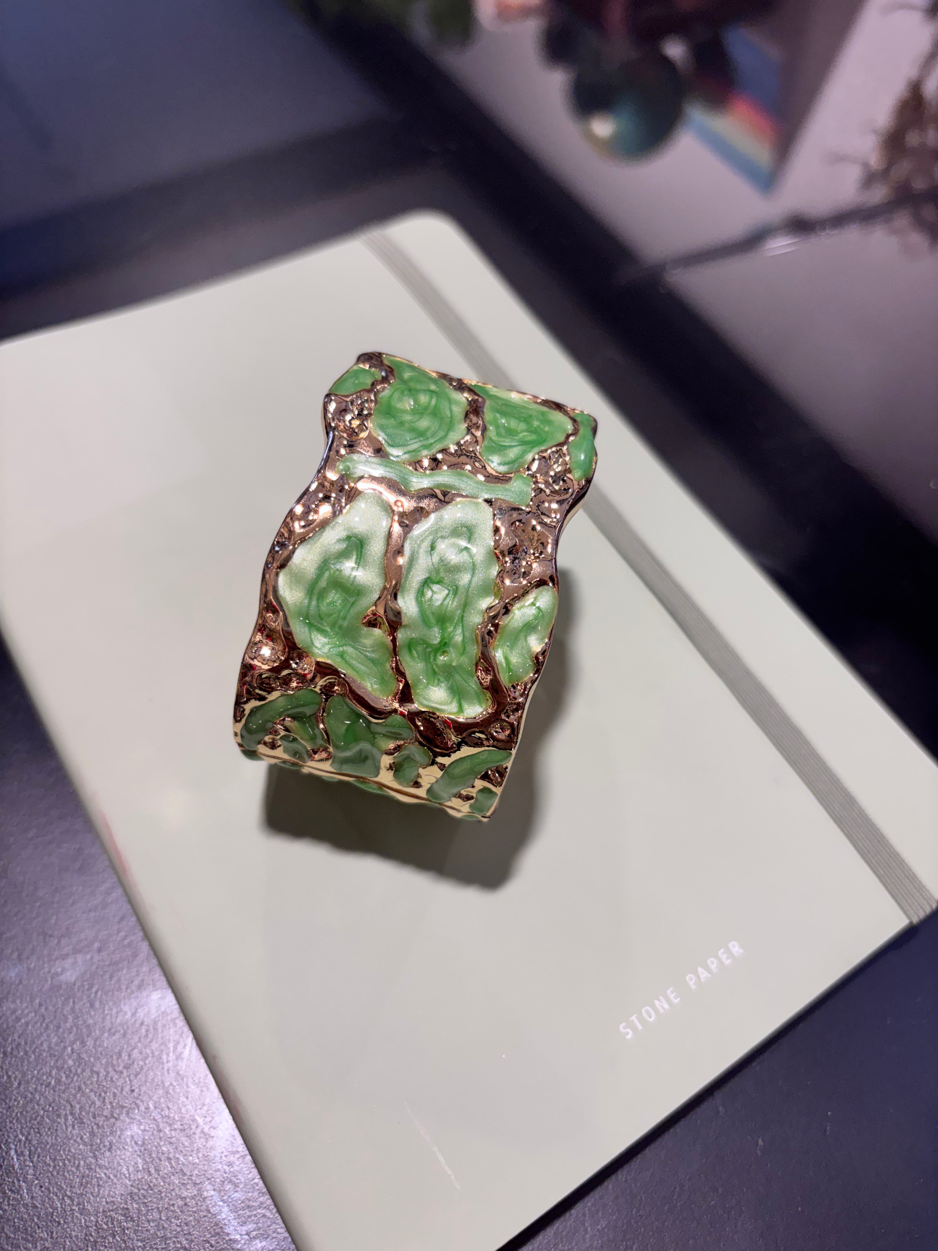 Cuff in smalto Orchidea